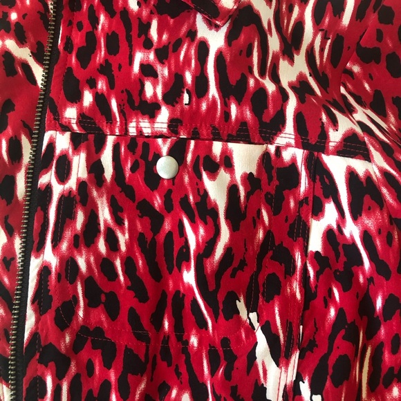 Zenergy by Chico’s Red Animal Print Jacket Full Zip Sz 4 (zenergy Sz 0) - Picture 3 of 8